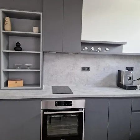 Enya Apartment *